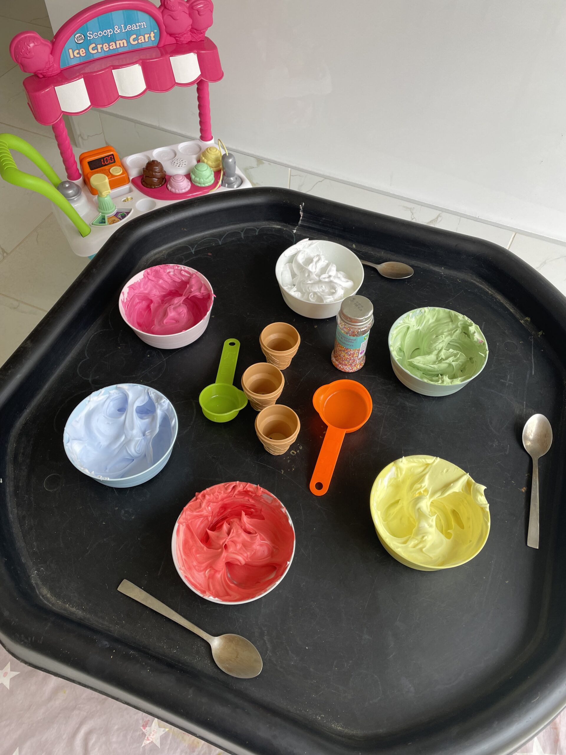 How to set up an Ice Cream Sensory Play Tray